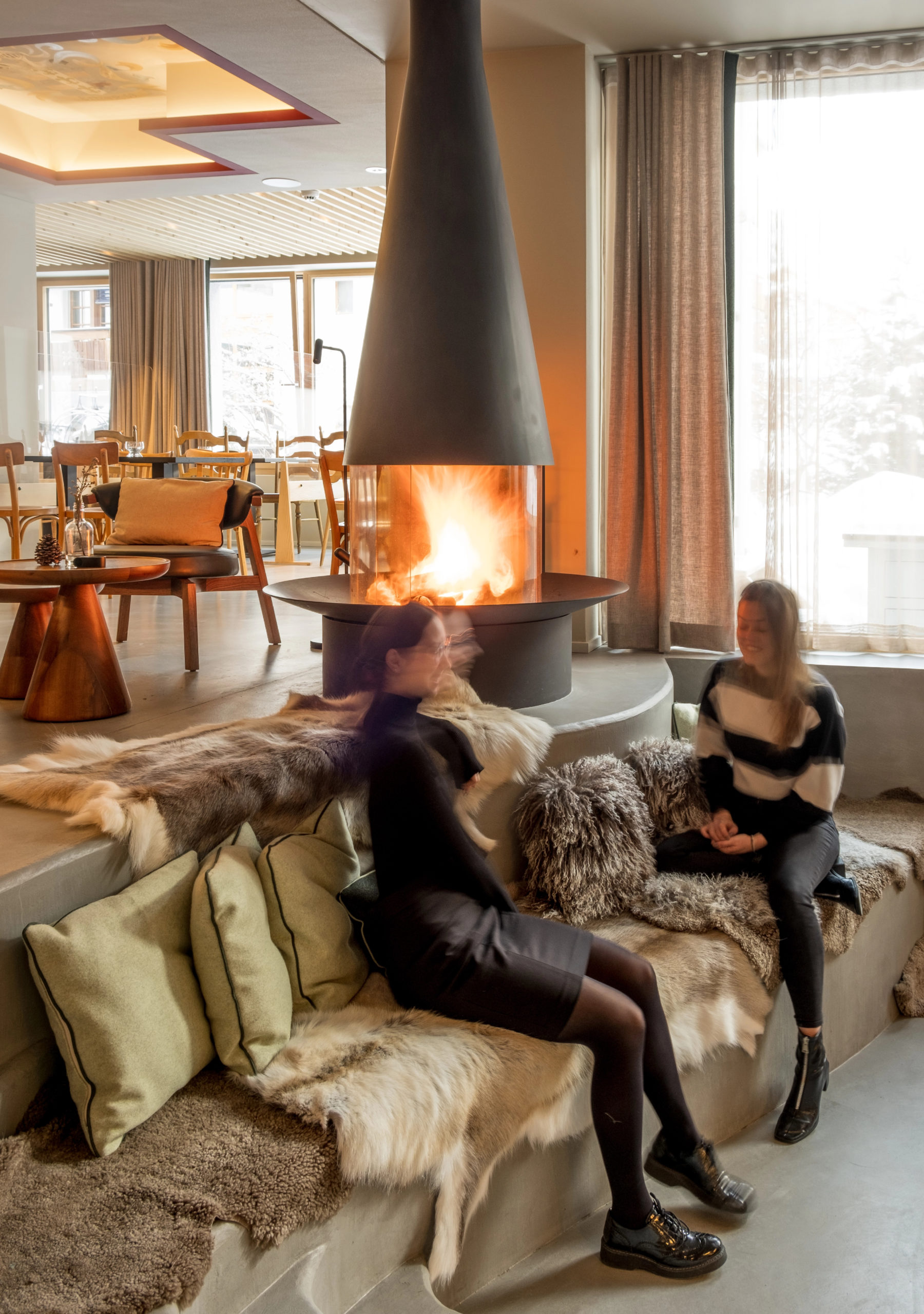 ベルナール・ビュッフェ、【Homme nu dans la chambre】 Carina Hotel in Zermatt - Ganz Muller Architectes